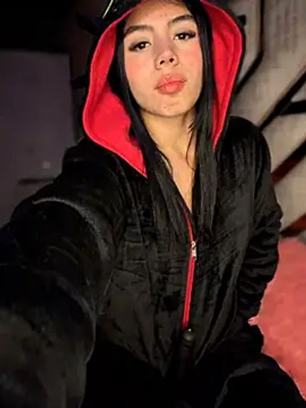 Laura-Khalifa