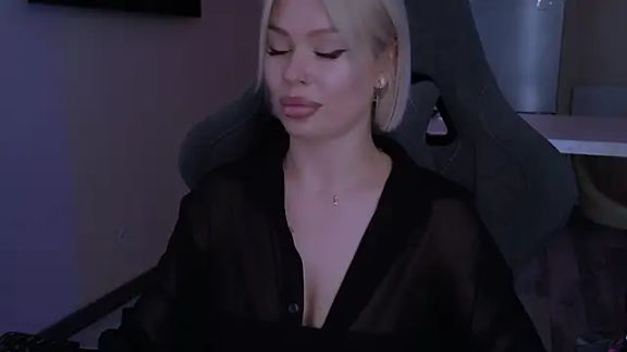 Sasha_Mason