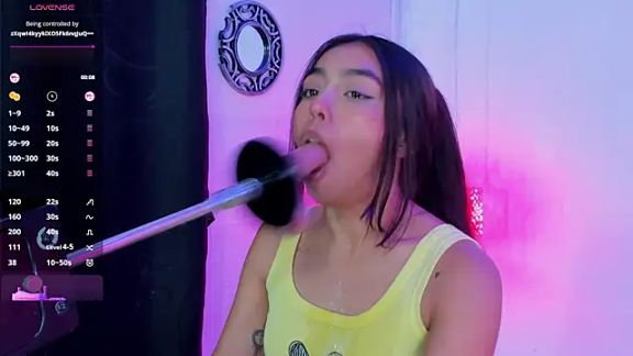 lanna_brunette