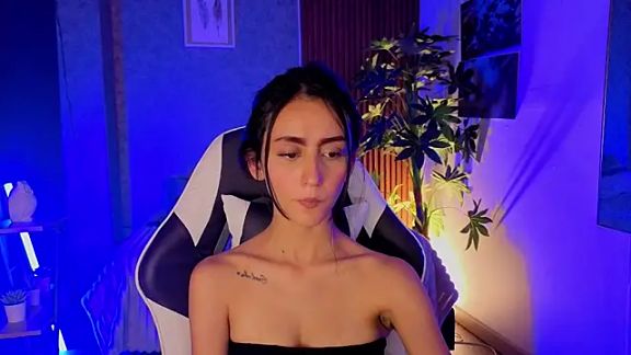 Coralinnee_