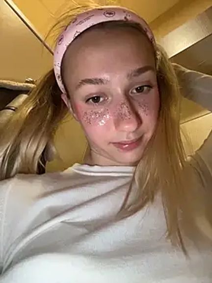 Lia__Love