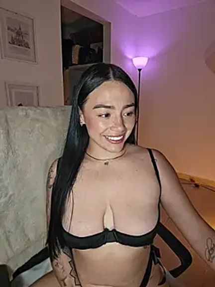 helena_smith