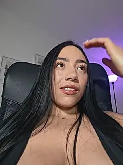 helena_smith