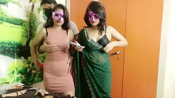 Indian_wife_mona_