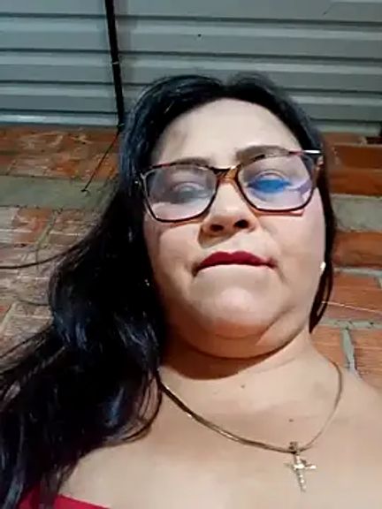 Dirty-Momm-Divorced-Hot