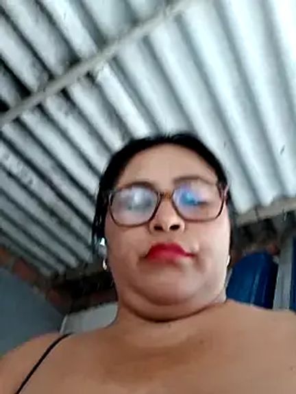 Dirty-Momm-Divorced-Hot