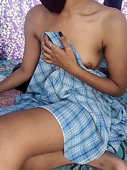 Hot_kavya1