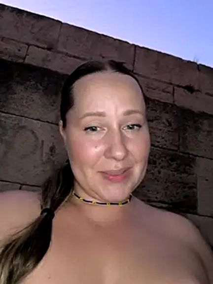 Mona_Plus