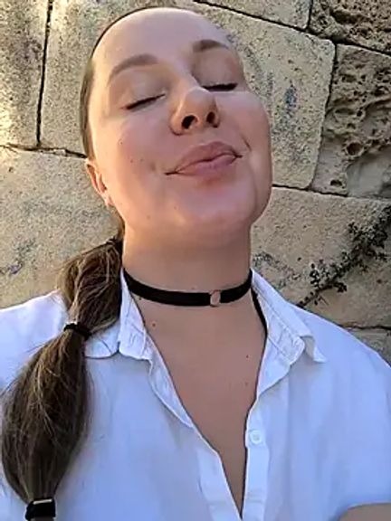 Mona_Plus