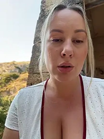 Mona_Plus