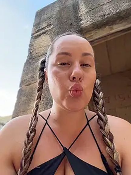 Mona_Plus