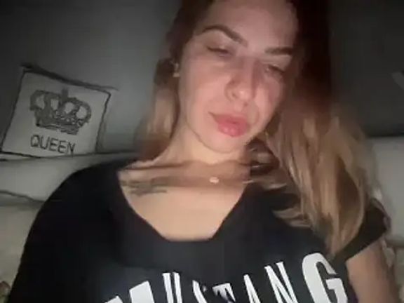 sarrah_rossy