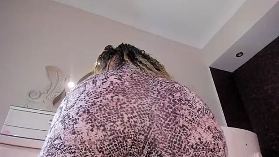 HannahFoxx_