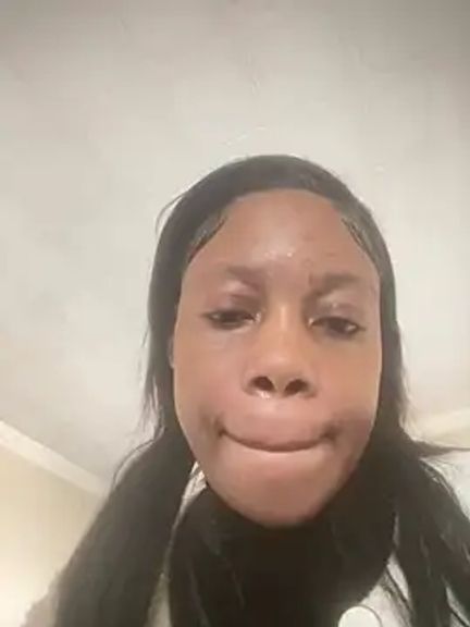 NAUGHTYSHALOTXX