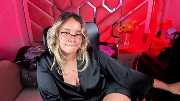 Olivia_Fox69
