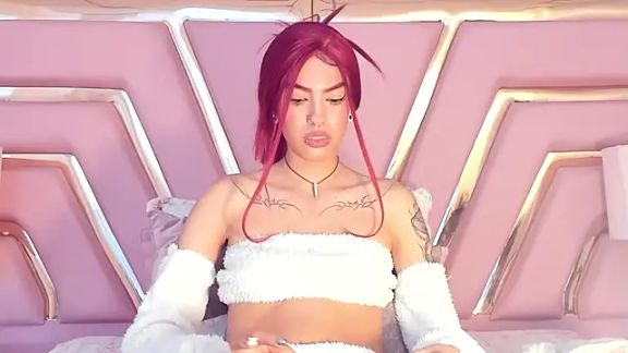 Eva_Benely