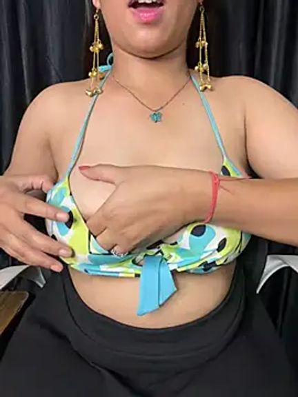 Diya_Chopra