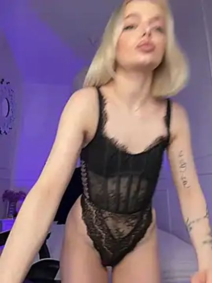 hoorny_blondie