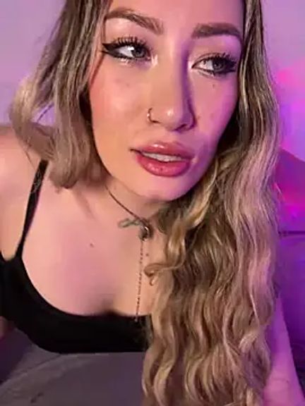 Lally_Valencia__
