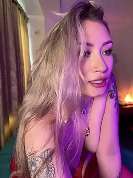 Lally_Valencia__