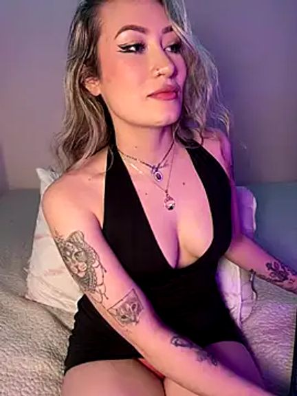 Lally_Valencia__