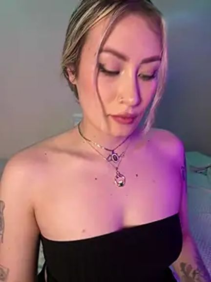 Lally_Valencia__