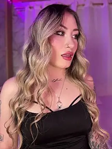 Lally_Valencia__