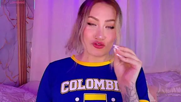 Lally_Valencia__