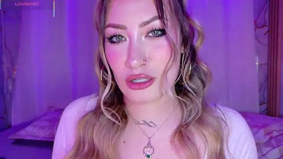 Lally_Valencia__