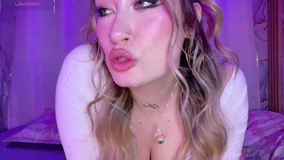 Lally_Valencia__