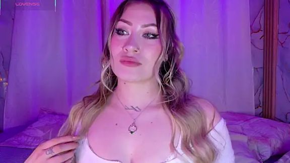 Lally_Valencia__
