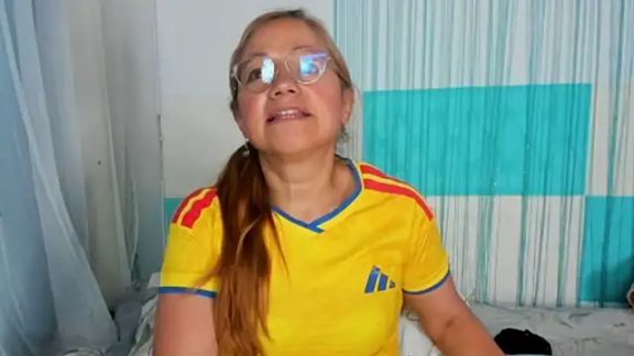 anthonela_mature_