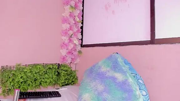 Sweet_hot_mia
