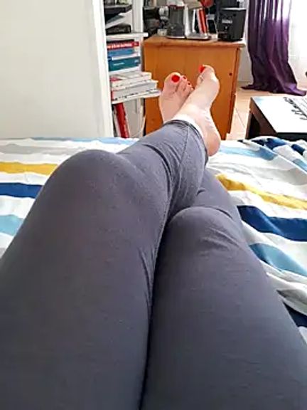 feetclara7