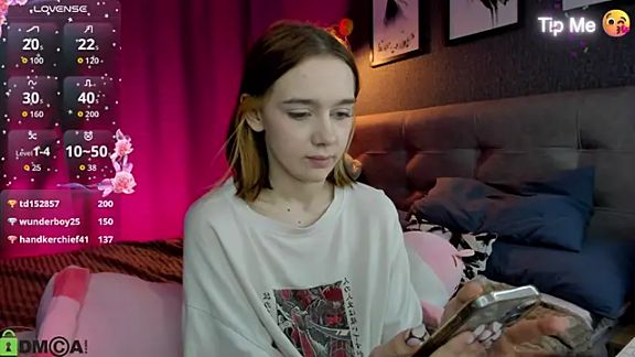 Lesi_Moonie01