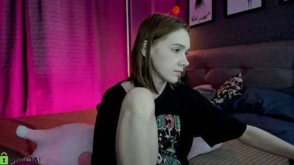Lesi_Moonie01