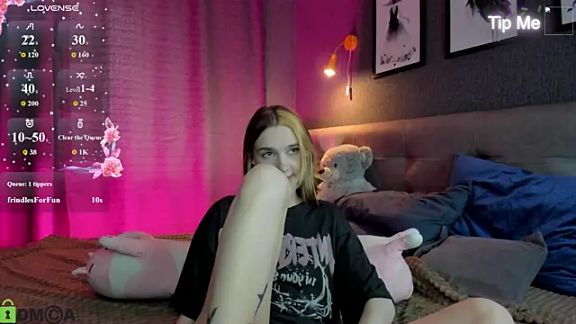 Lesi_Moonie01