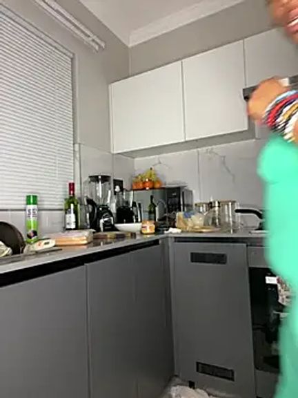 CurvyDesire1