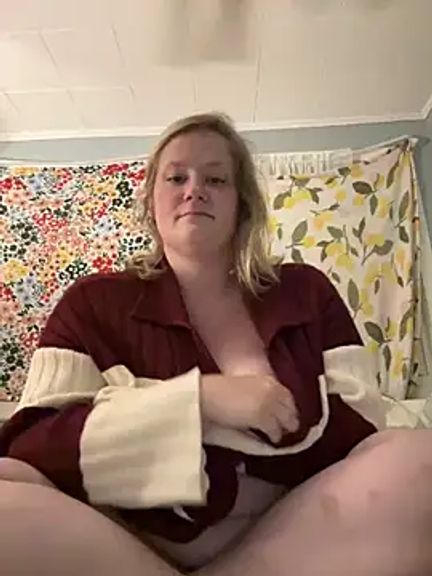 thicbustybarbiee