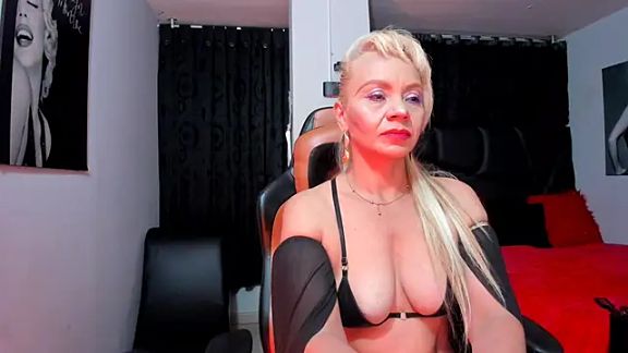 AnastasiaTaylor_