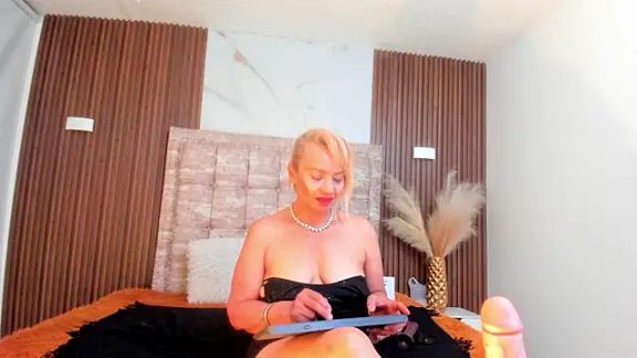 AnastasiaTaylor_
