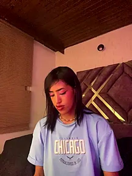 MichelleDiaz_Pink