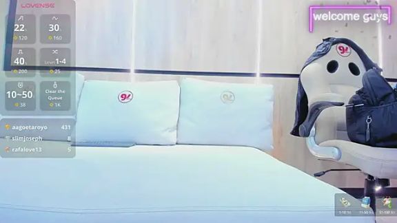 adela_chase