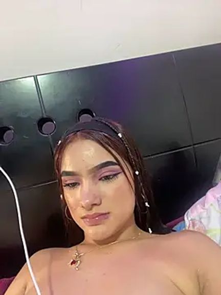 Chloe_Fox1905