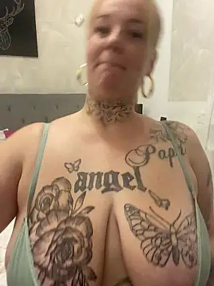 Kathy-Deluxe