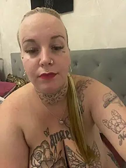 Kathy-Deluxe