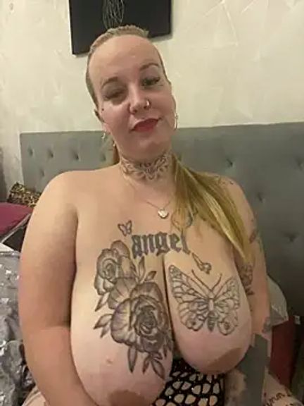 Kathy-Deluxe