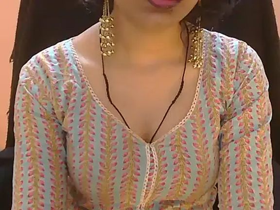 Adorable_Esha
