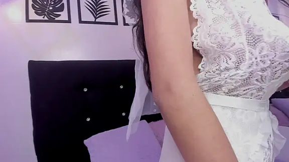 Anniie__Evans
