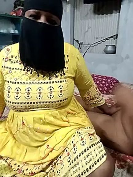 Indian_Hot_Babhi